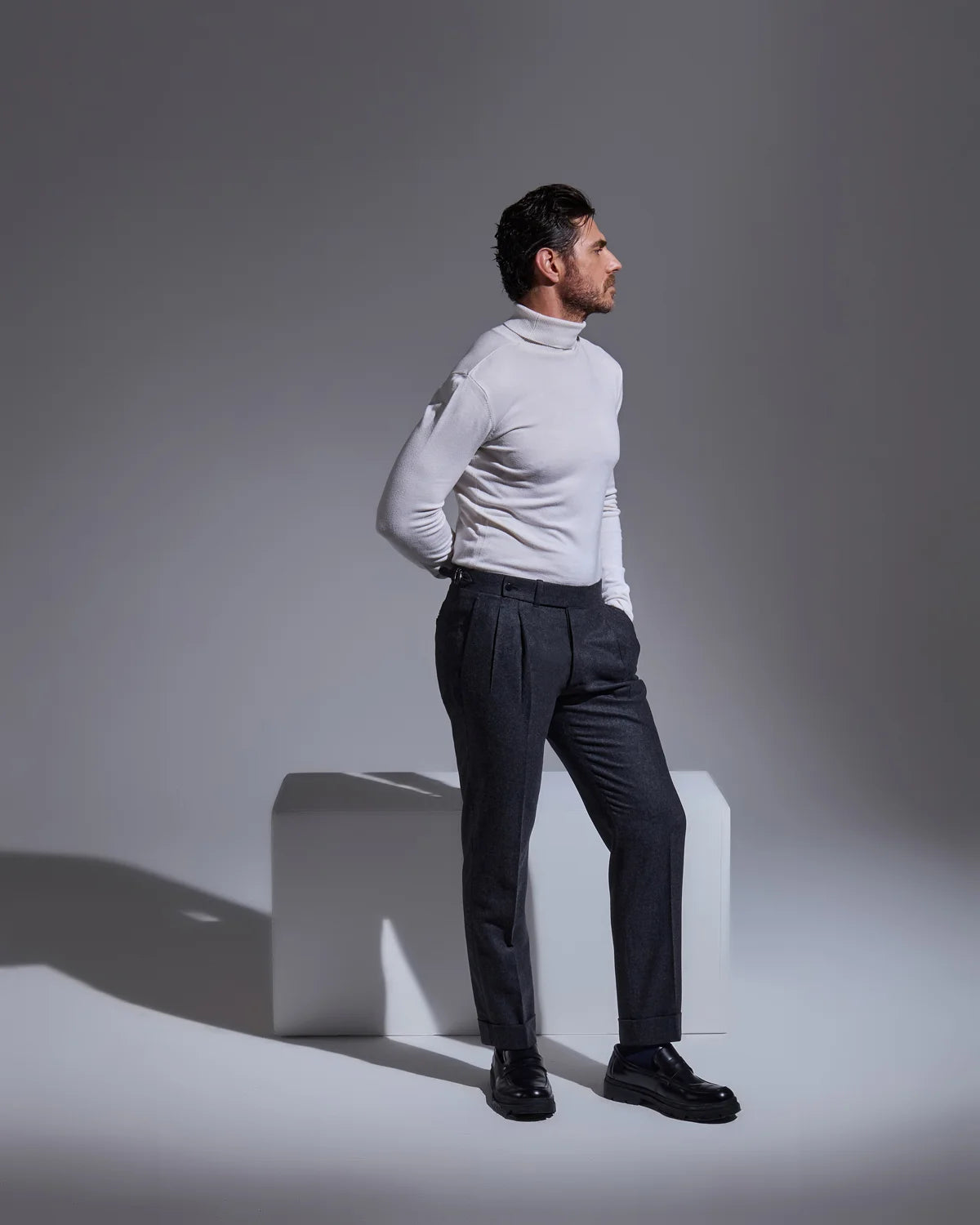 Gray wool & cashmere trousers